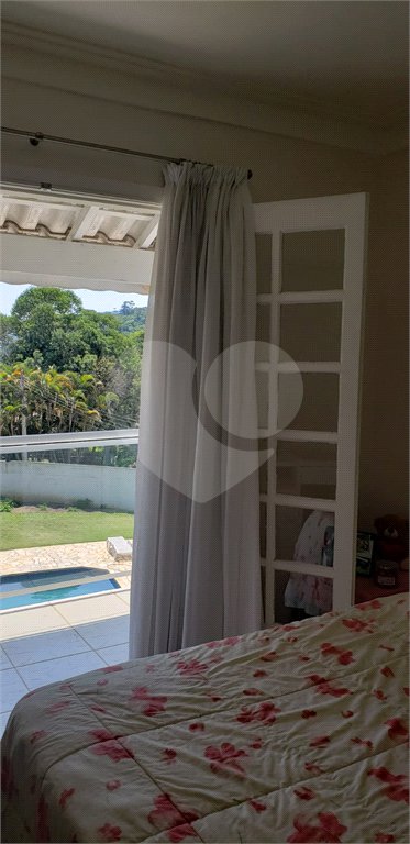 Casa à venda com 4 suítes em Pirucaia, Mairiporã, SP