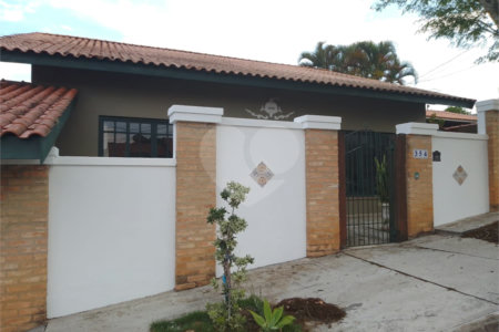 Casa à venda com 3 quartos, sendo 1 suíte, em Bosque, Vinhedo, SP