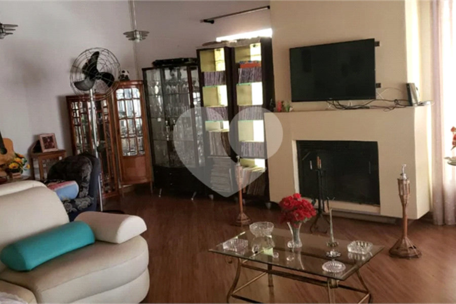 Casa à venda com 4 suítes no condomínio Alpes da Cantareira, Mairiporã - SP