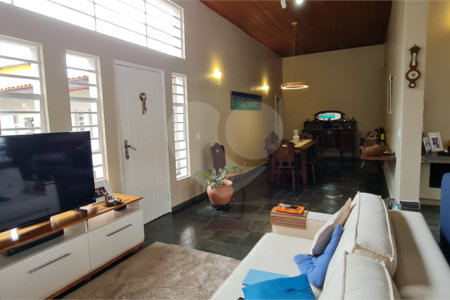 Casa Térrea à venda com 3 suítes em Campo Grande, São Paulo, SP