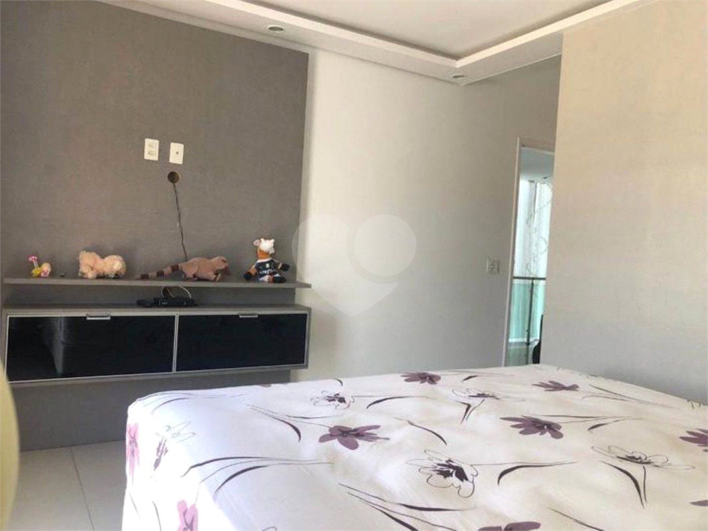 Casa à venda com 4 quartos, sendo 2 suítes, no condomínio Terras de São Francisco, Vinhedo - SP