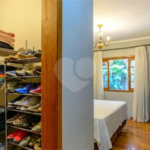 Casa à venda com 4 quartos, sendo 2 suítes,  em Granja Viana, Cotia, SP