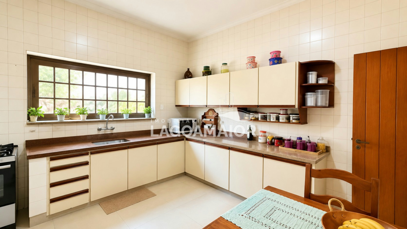 Casa à venda com 6 quartos, sendo 3 suítes,  em Santos Dumont, Três Lagoas, MS