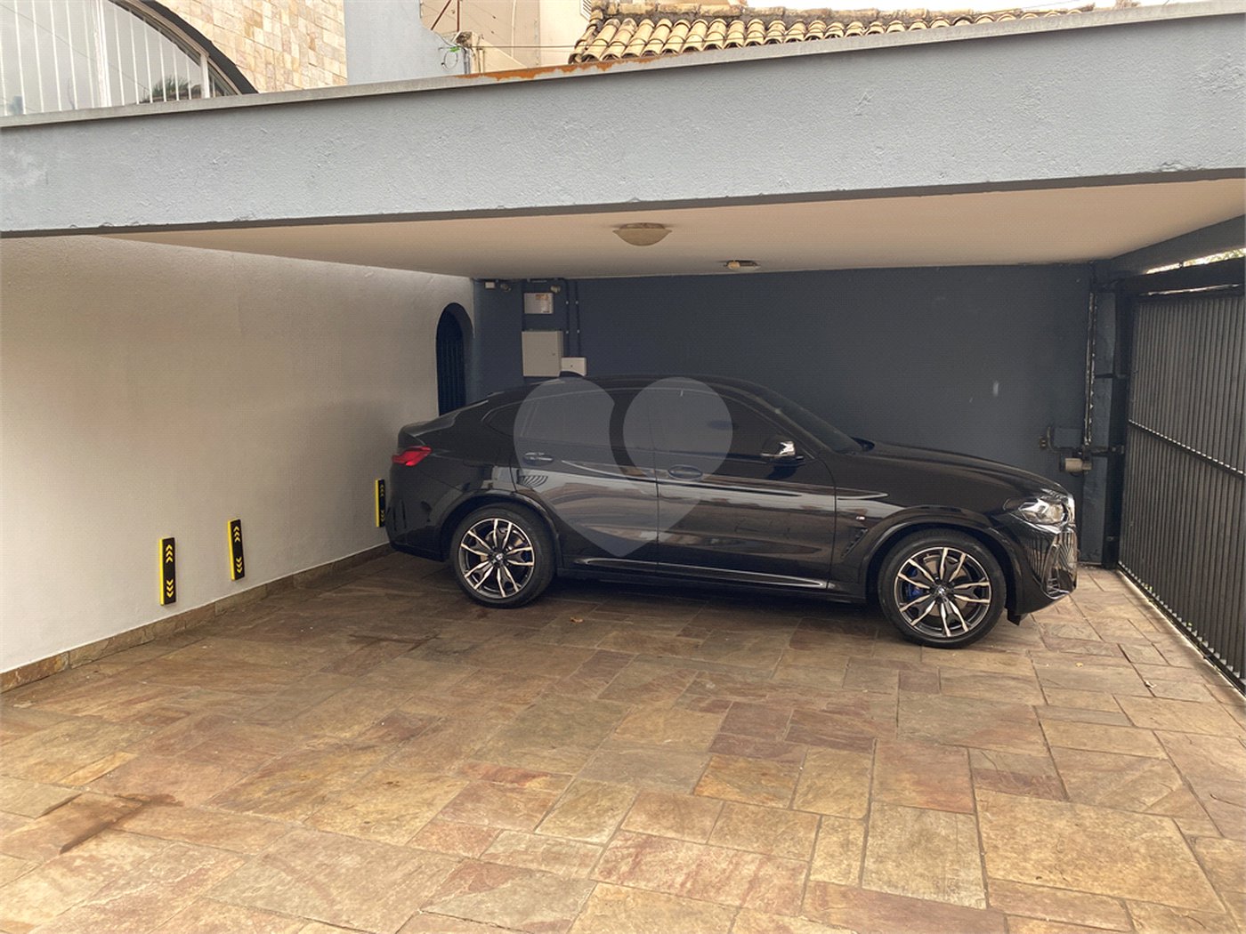 Casa à venda com 3 suítes em Jardim Leonor, São Paulo, SP