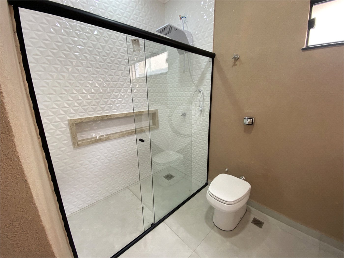 Casa à venda com 3 suítes em Jardim Estoril, Ponta Porã, MS