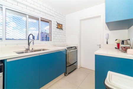 Apartamento à venda com 3 quartos, sendo 1 suíte,  em Alto da Boa Vista, São Paulo, SP