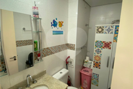 Apartamento à venda com 3 quartos, sendo 1 suíte, em Vila Rubens, Mogi das Cruzes, SP