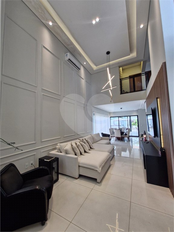 Casa à venda com 3 suítes no condomínio Mirante dos Ipês, Salto - SP
