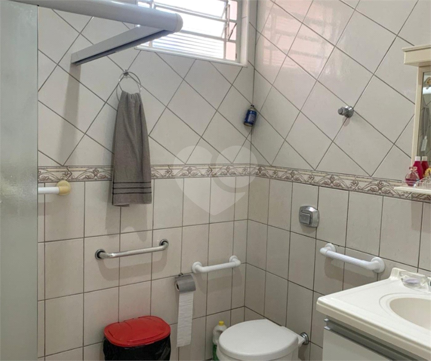 Casa à venda com 2 suítes em Jardim Renata, Indaiatuba, SP