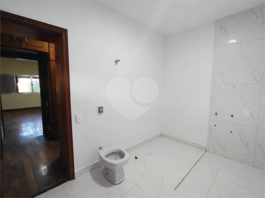 Casa à venda ou para alugar com 5 quartos, sendo 3 suítes, em Vila Maria, Itapetininga, SP