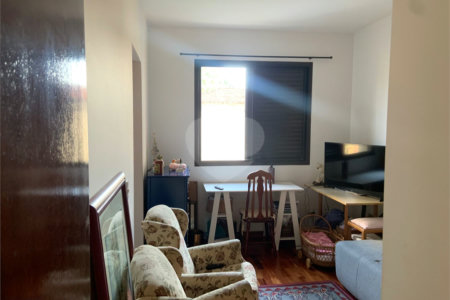 Apartamento à venda com 4 quartos, sendo 3 suítes,  em Pinheiros, São Paulo, SP