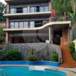 Casa à venda com 4 quartos, sendo 2 suítes, no condomínio Champs Elysees Village, Mairiporã - SP