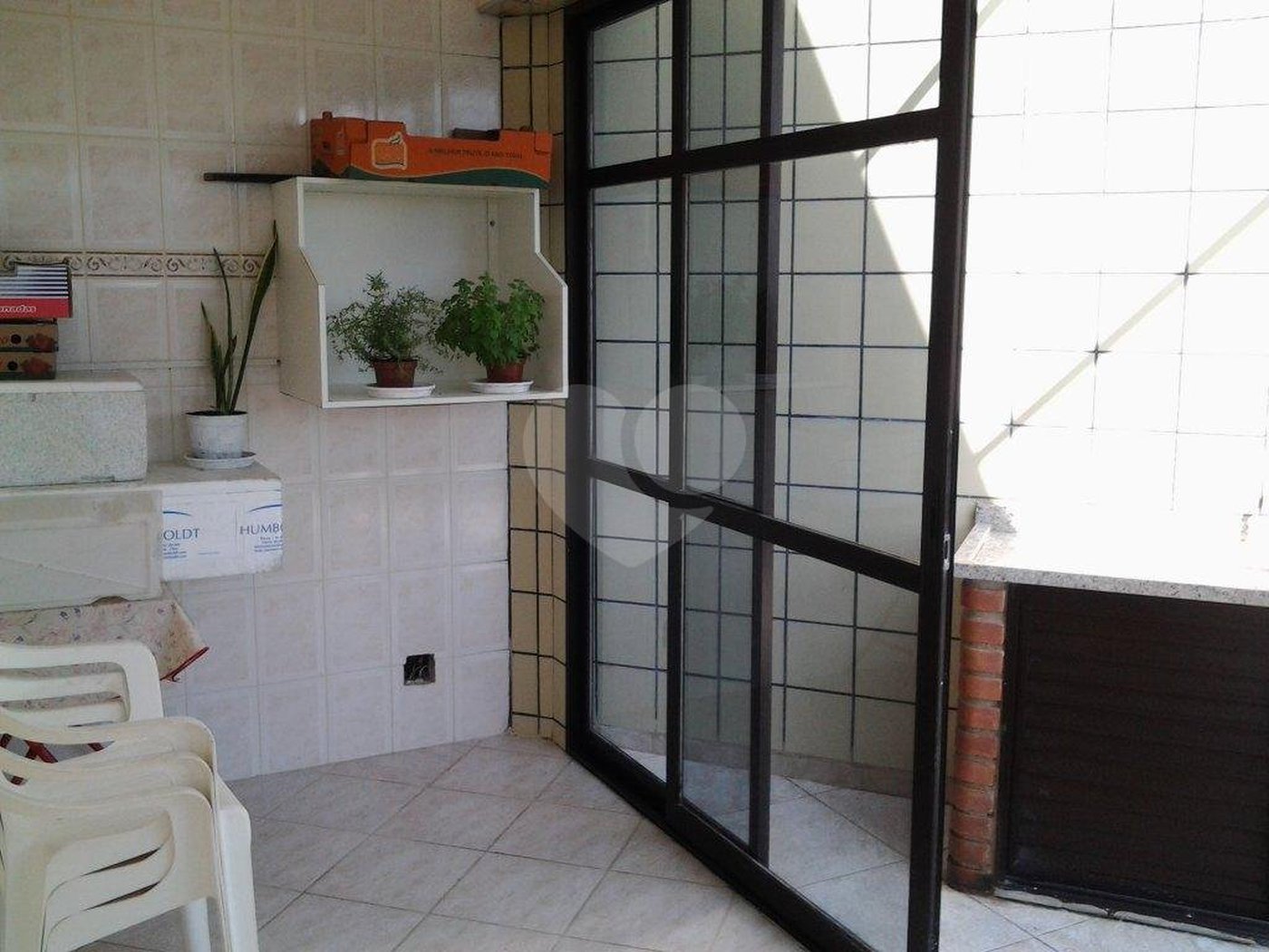Apartamento à venda com 3 quartos, sendo 2 suítes, em Vila Tupi, Praia Grande, SP