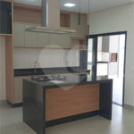 Casa à venda com 3 suítes no condomínio Jardim Residencial Dona Lucilla, Indaiatuba - SP