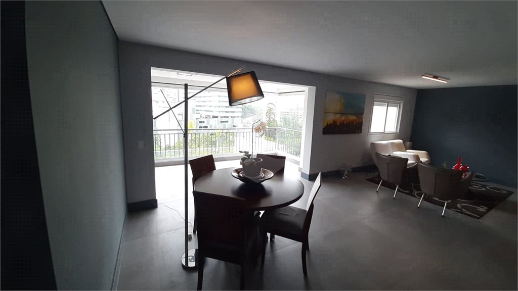 Apartamento à venda com 2 suítes em Jardim Caboré, São Paulo, SP