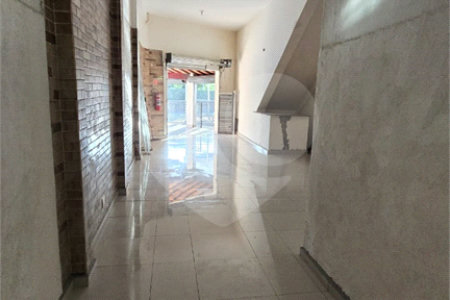 Salão 110m² comercial na Lucas Nogueira Garcez - Atibaia- SP