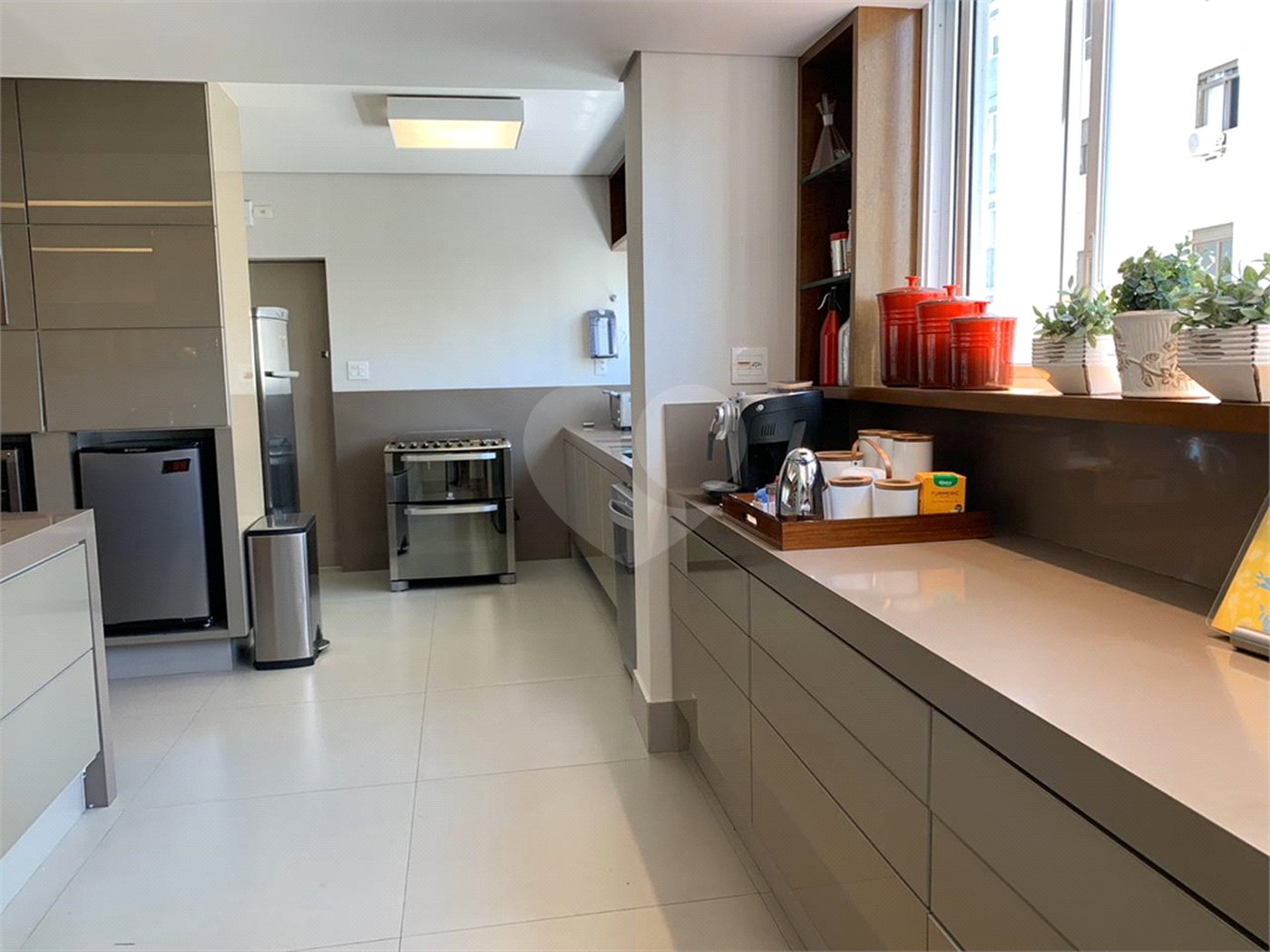Apartamento à venda com 3 quartos, sendo 2 suítes, em Higienópolis, São Paulo, SP