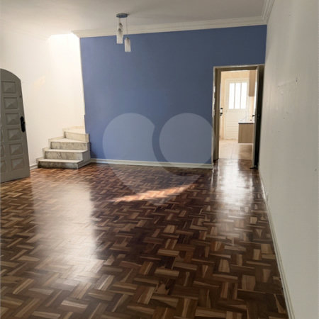 Sobrado à venda com 2 suítes em Vila Marari, São Paulo, SP