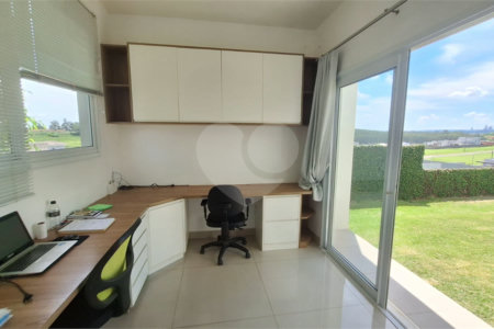 Casa à venda com 4 quartos, sendo 3 suítes,  no condomínio Fazenda Alta Vista, Salto de Pirapora - SP