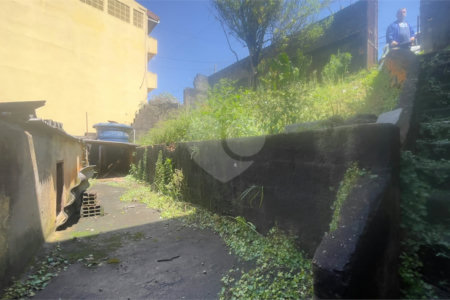 Terreno à venda com 3 quartos em Jardim Rizzo, São Paulo, SP