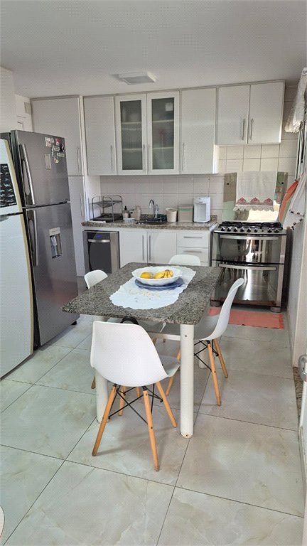 Apartamento à venda com 3 quartos, sendo 2 suítes, em Vila Romana, São Paulo, SP