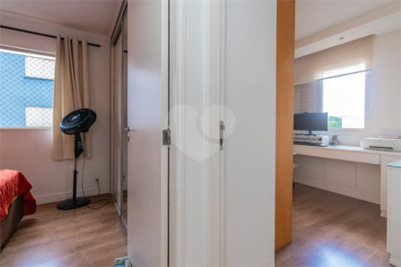 Apartamento à venda com 3 quartos, sendo 1 suíte, em Jardim Marajoara, São Paulo, SP