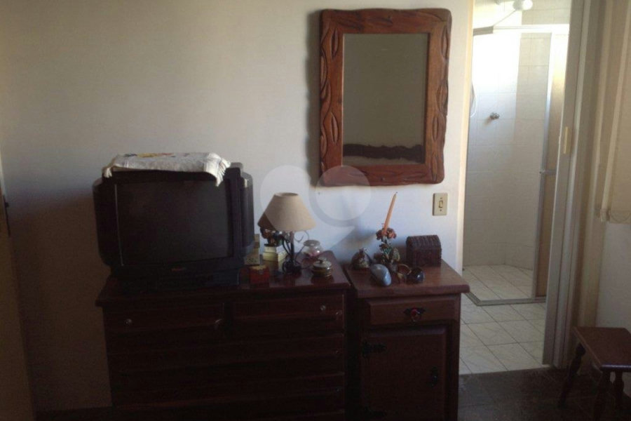 Apartamento à venda com 2 quartos, sendo 1 suíte, em Vila Luis Antônio, Guarujá, SP