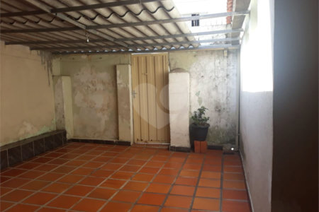 Casa à venda com 4 quartos, sendo 1 suíte, no Centro, São Roque, SP