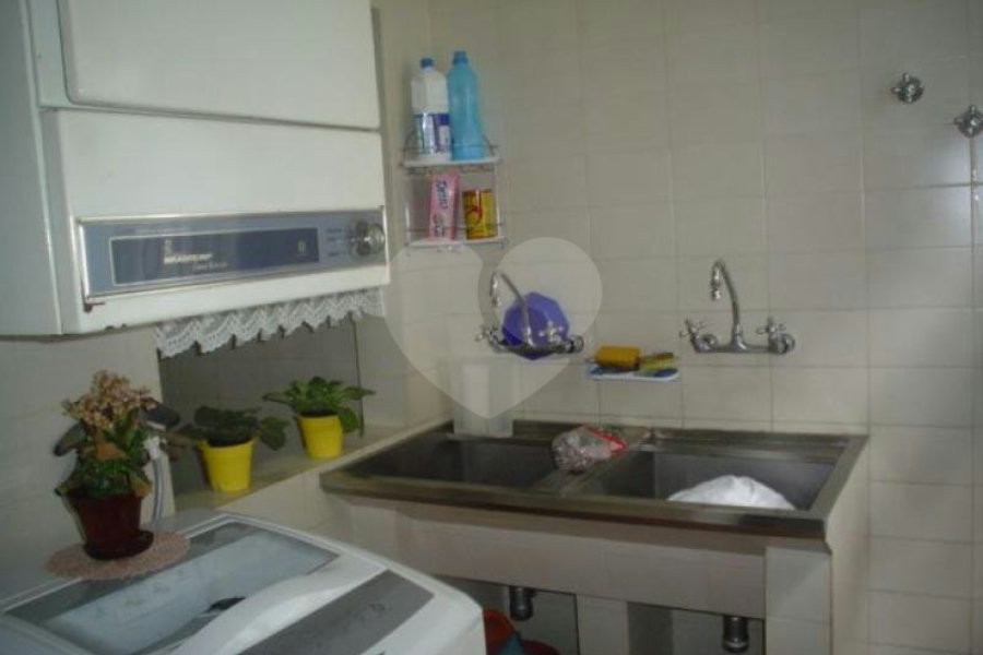 Sobrado à venda com 4 quartos, sendo 3 suítes, em Jardim São Bento, São Paulo, SP