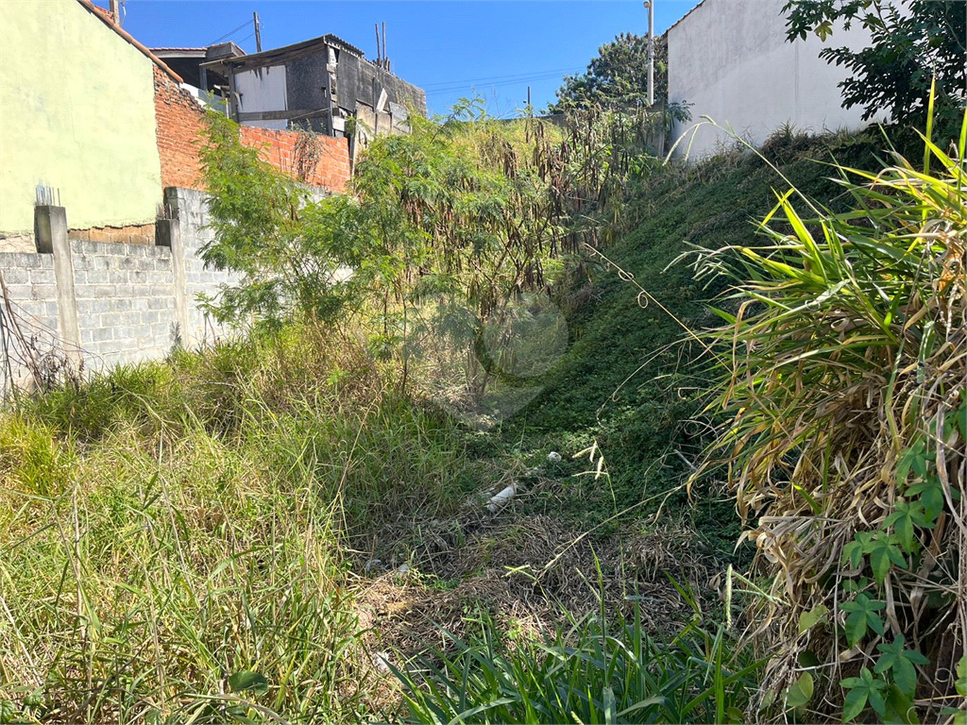 Terreno à venda em Jardim Alvinópolis, Atibaia, SP