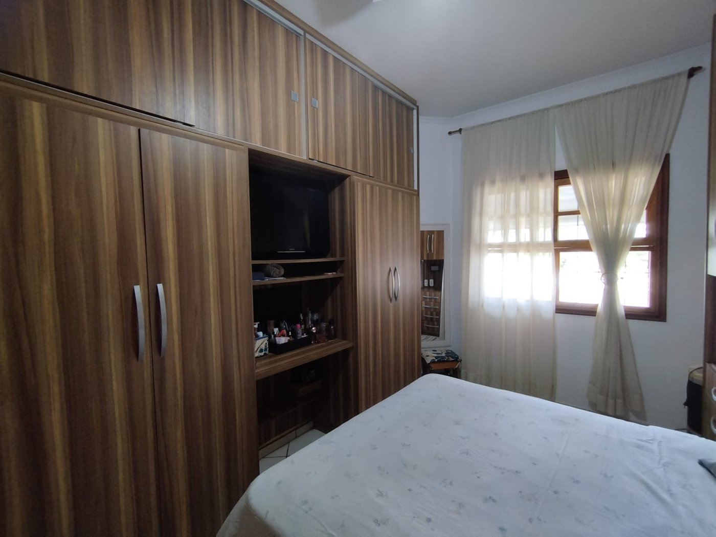 Casa à venda com 3 quartos, sendo 1 suíte, no condomínio Outeiro Das Flores, Itupeva - SP