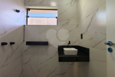 Casa à venda com 3 quartos, sendo 1 suíte, no condomínio Horto Florestal Villagio, Sorocaba - SP