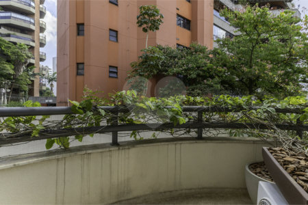 Apartamento para alugar com 1 suíte em Real Parque, São Paulo, SP