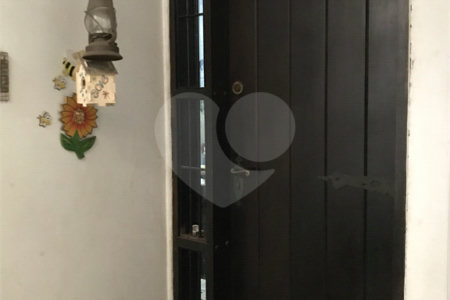 Sobrado à venda com 4 quartos, sendo 2 suítes,  em Vila Mariana, São Paulo, SP