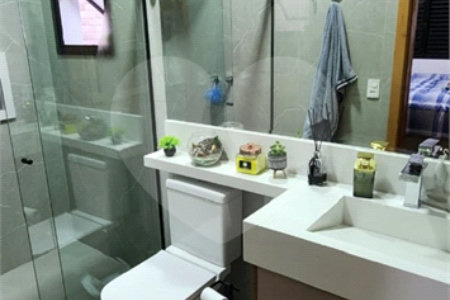 Casa à venda com 3 quartos, sendo 1 suíte, no condomínio Horto Florestal Villagio, Sorocaba - SP