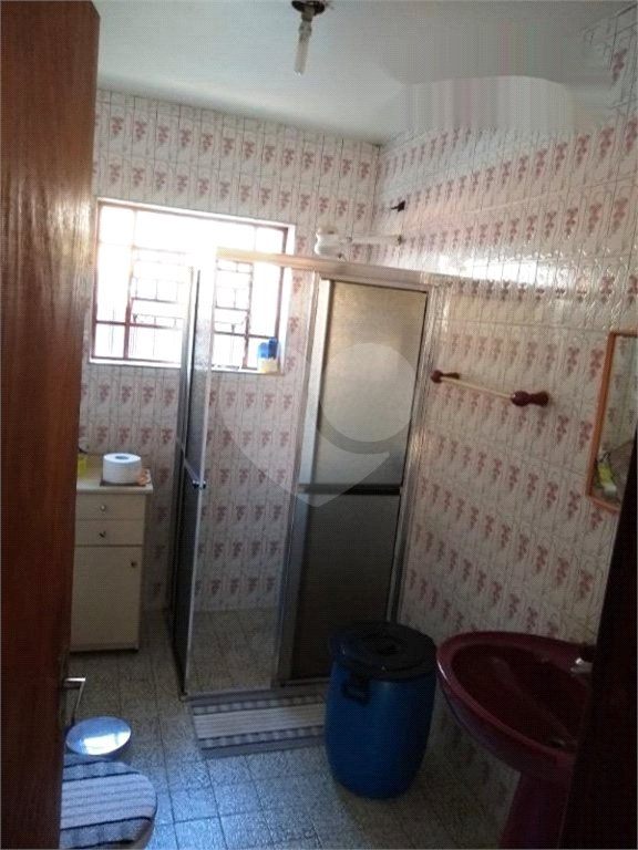 Sobrado à venda com 4 quartos, sendo 1 suíte, em Vila Constança, São Paulo, SP