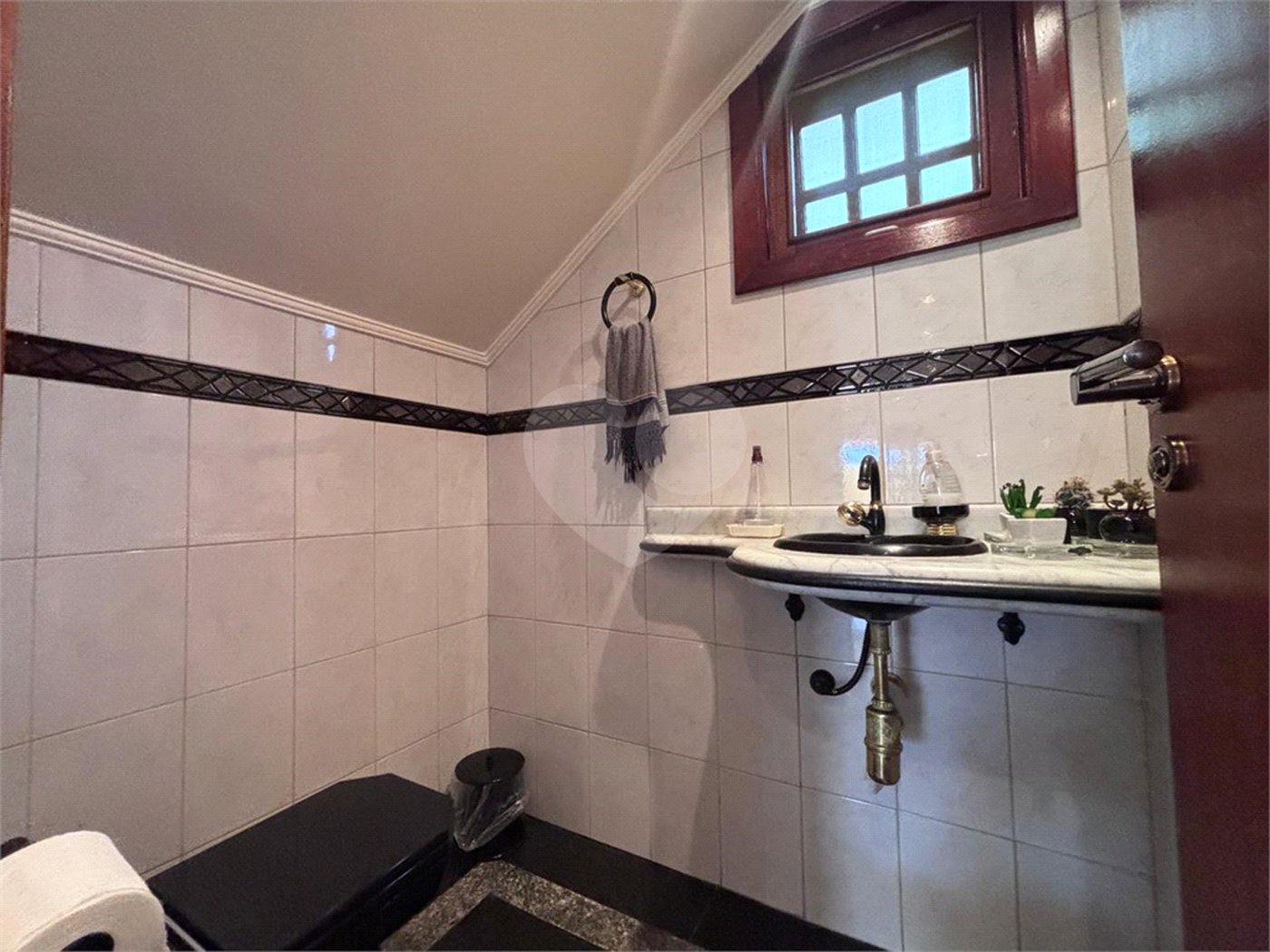 Casa à venda com 4 quartos, sendo 2 suítes,  no condomínio Granja Olga Ii, Sorocaba - SP