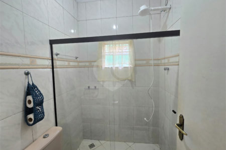 Casa à venda com 5 quartos, sendo 1 suíte,  em Vila Santana, Itapetininga, SP