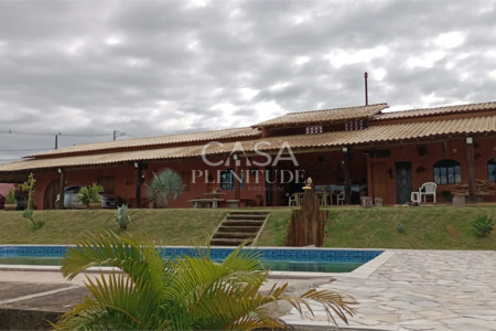 Chácara à venda com 3 quartos em Caguassu, Sorocaba, SP