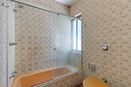 Casa à venda com 3 quartos, sendo 1 suíte,  em Granja Julieta, São Paulo, SP