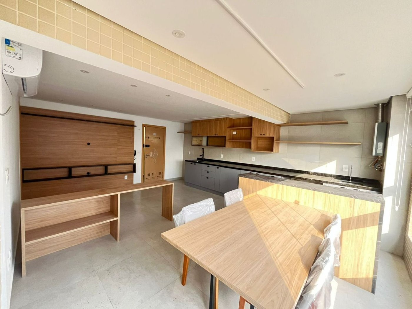 Apartamento com 2 dormitórios à venda, 65 m² por R$ 950.000,00 - Ponta da Praia - Santos/SP