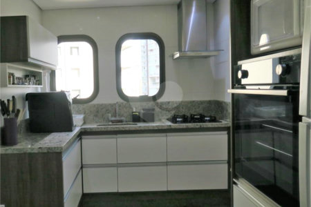 Apartamento à venda com 4 quartos, sendo 2 suítes,  em Vila Suzana, São Paulo, SP