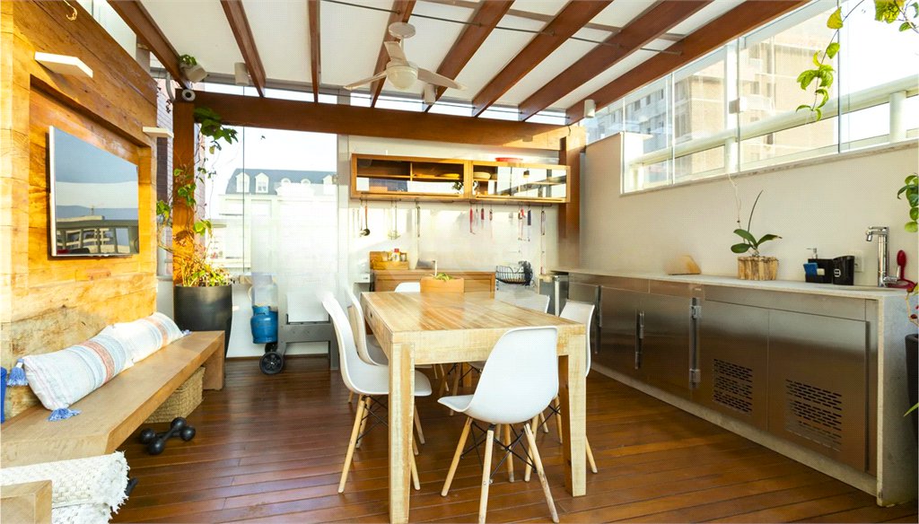 Apartamento à venda ou para alugar com 2 suítes em Itaim Bibi, São Paulo, SP