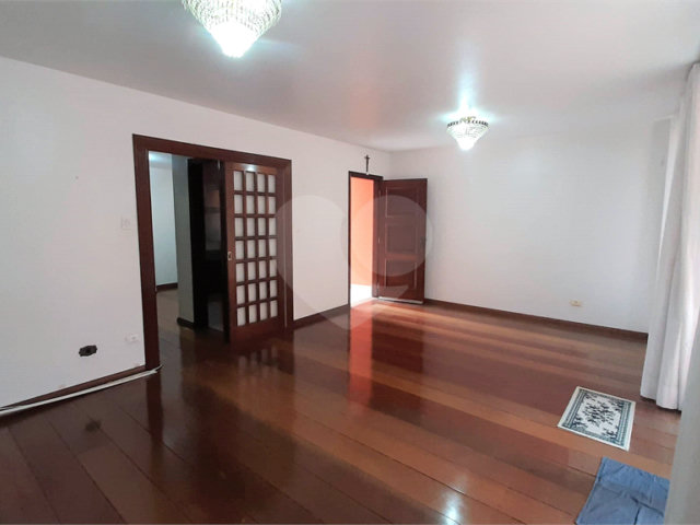 Casa à venda com 3 quartos, sendo 1 suíte,  em Chácara Santo Antônio (zona Sul), São Paulo, SP