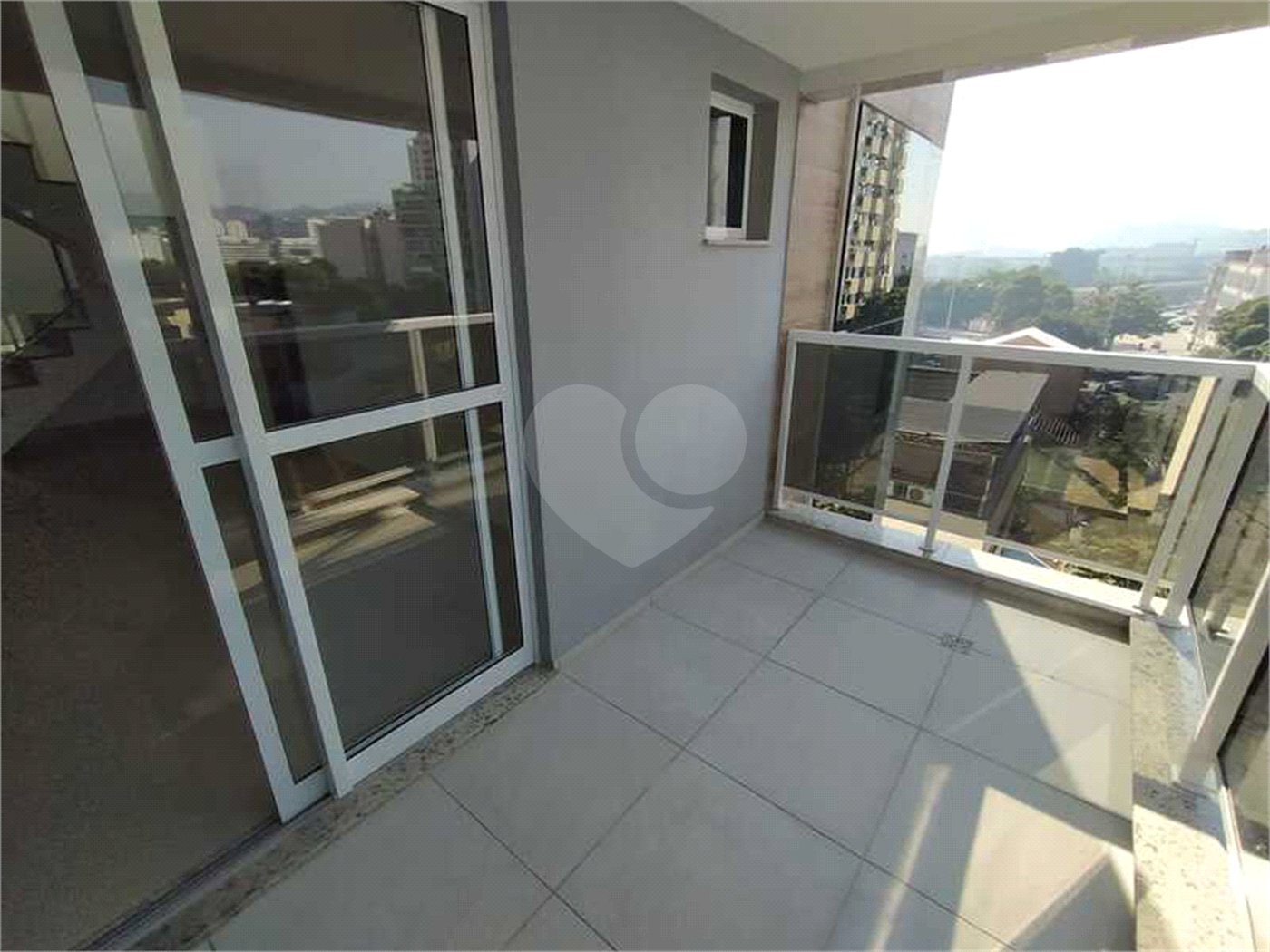 Cobertura à venda com 3 quartos, sendo 2 suítes, em Praça da Bandeira, Rio de Janeiro, RJ