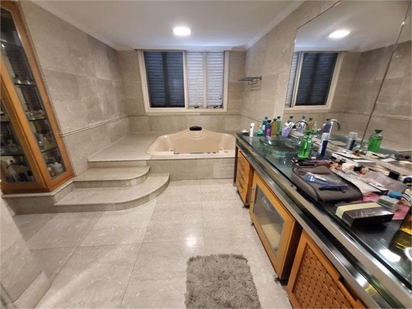 Apartamento Residencial para locação, Gonzaga, Santos - AP0140.