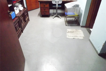 Casa de 318m2 com 2 suítes e 3 vagas à venda na Bela Vista