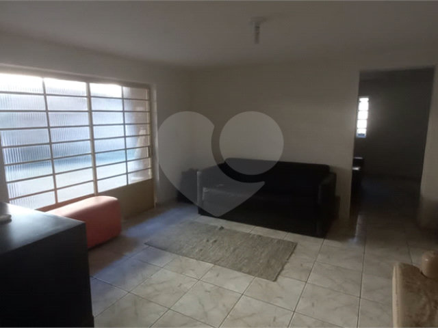 Sobrado à venda com 4 quartos em Horto Florestal, São Paulo, SP