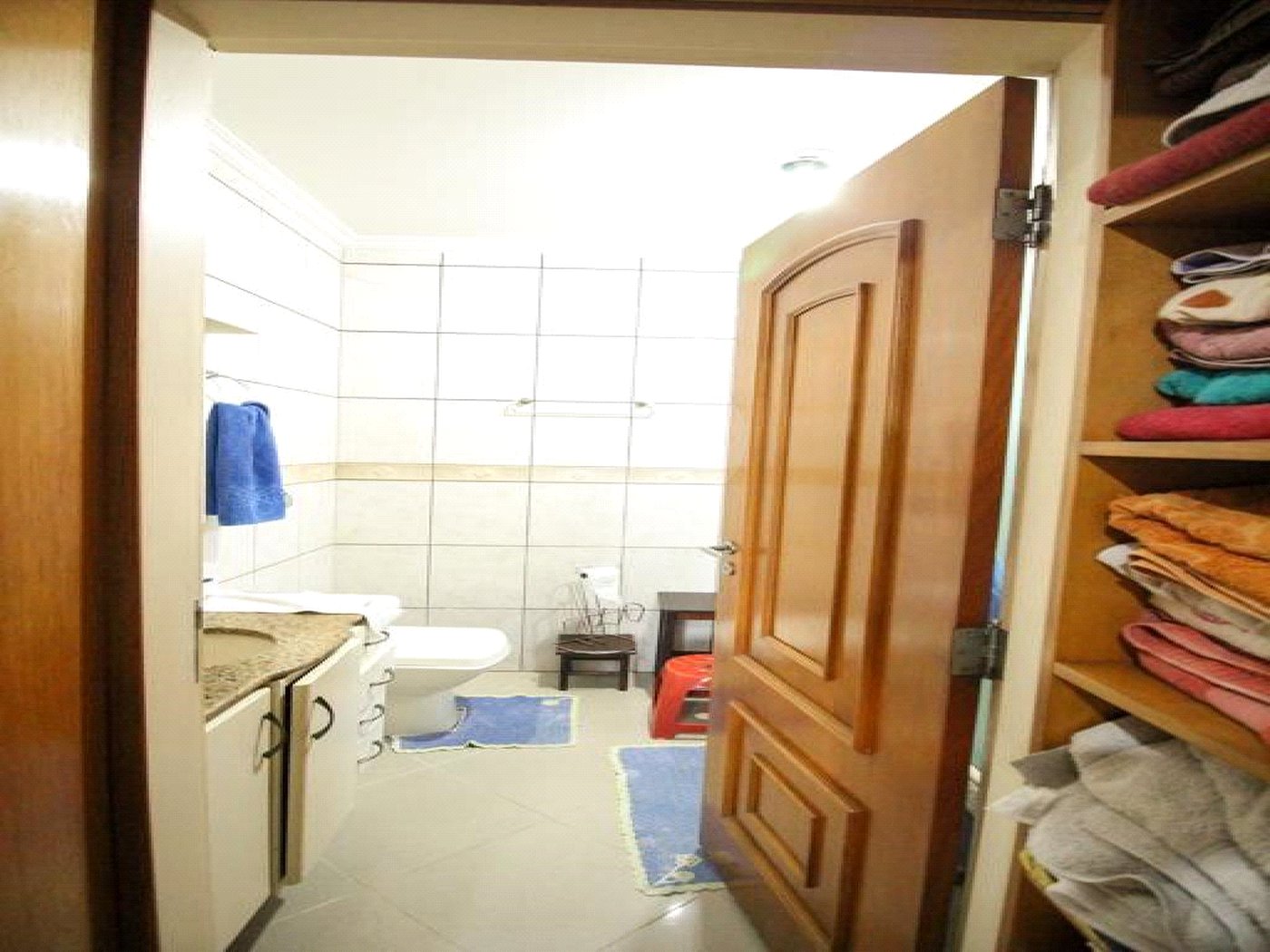 Casa à venda com 5 quartos, sendo 3 suítes, em Vila Paulicéia, São Paulo, SP