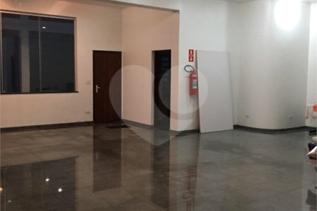 Salão Comercial para alugar em Cidade Satélite, Atibaia, SP